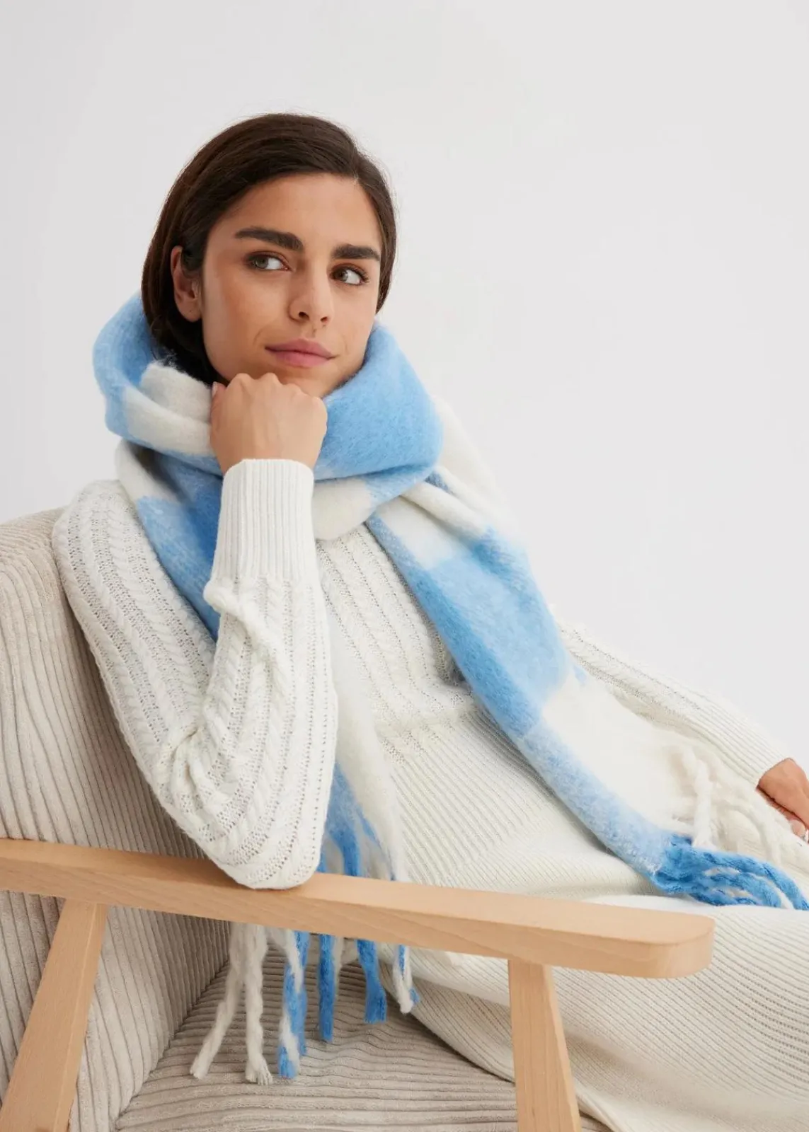 bonprix Nachhaltigere Materialien|Schuhe & Accessoires In Spezialgrößen·Tücher & Ponchos^Schal brilliantblau/wollweiß kariert