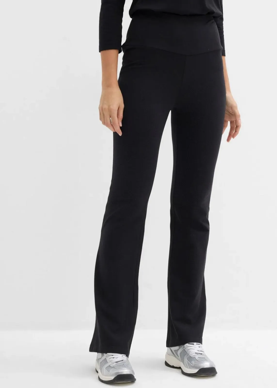 bonprix Basics|Hosen^Schlaghose aus Bio-Baumwolle mit Stretch schwarz