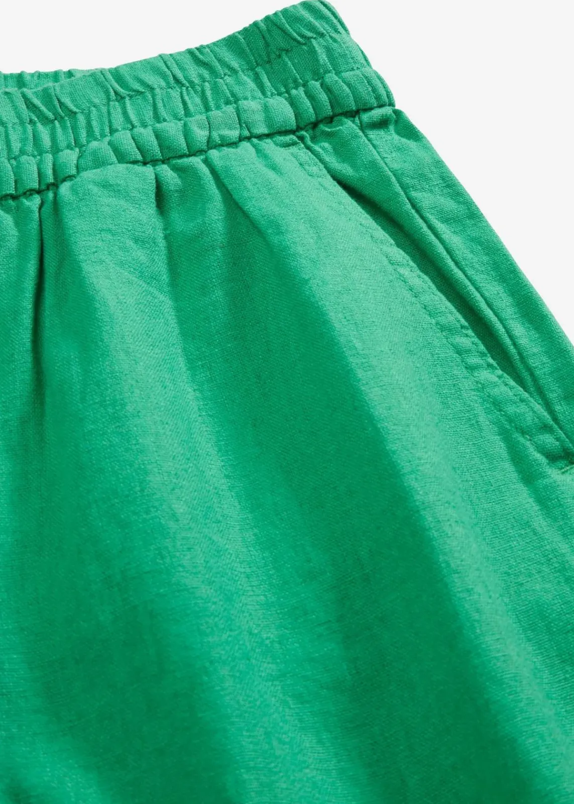 bonprix Nachhaltigere Materialien|Hosen^Schlupf-Bermuda aus luftigem Leinen-Mix opalgrün