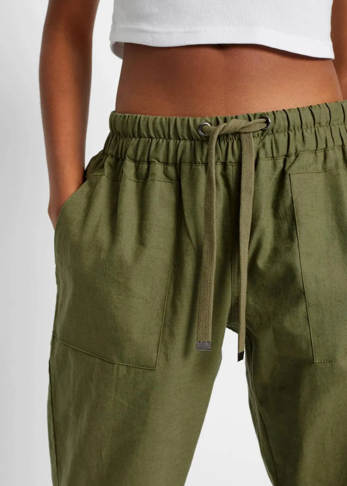 bonprix Hosen^Schlupfhose aus luftigem Leinen-Mix oliv