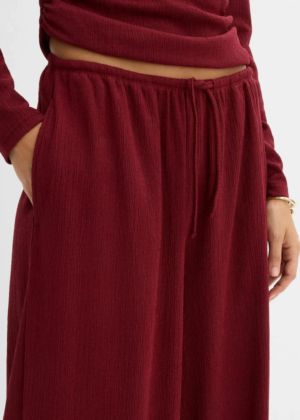 bonprix Zweiteiler & Sets|Hosen^Schlupfhose aus strukturiertem Crêpe rubinrot