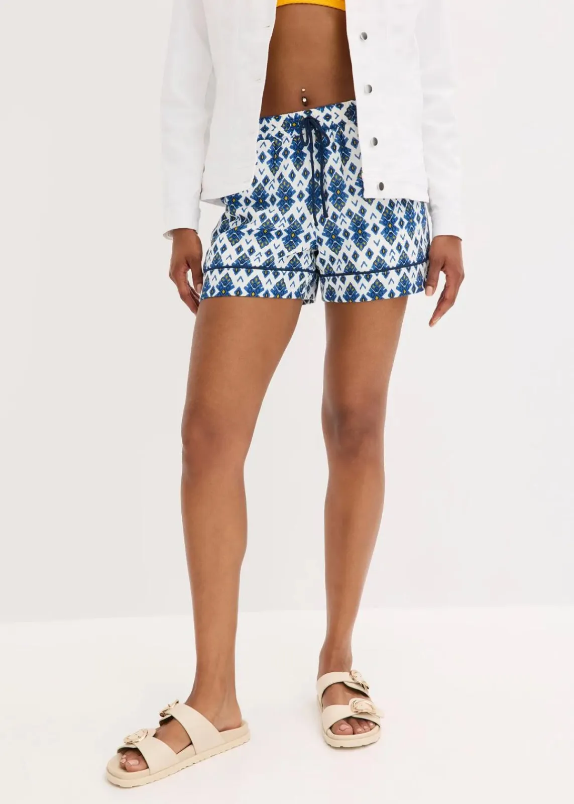 bonprix Bekleidung·Outdoorbekleidung|Bekleidung·Kleider^Schlupf-Shorts weiß/blau bedruckt