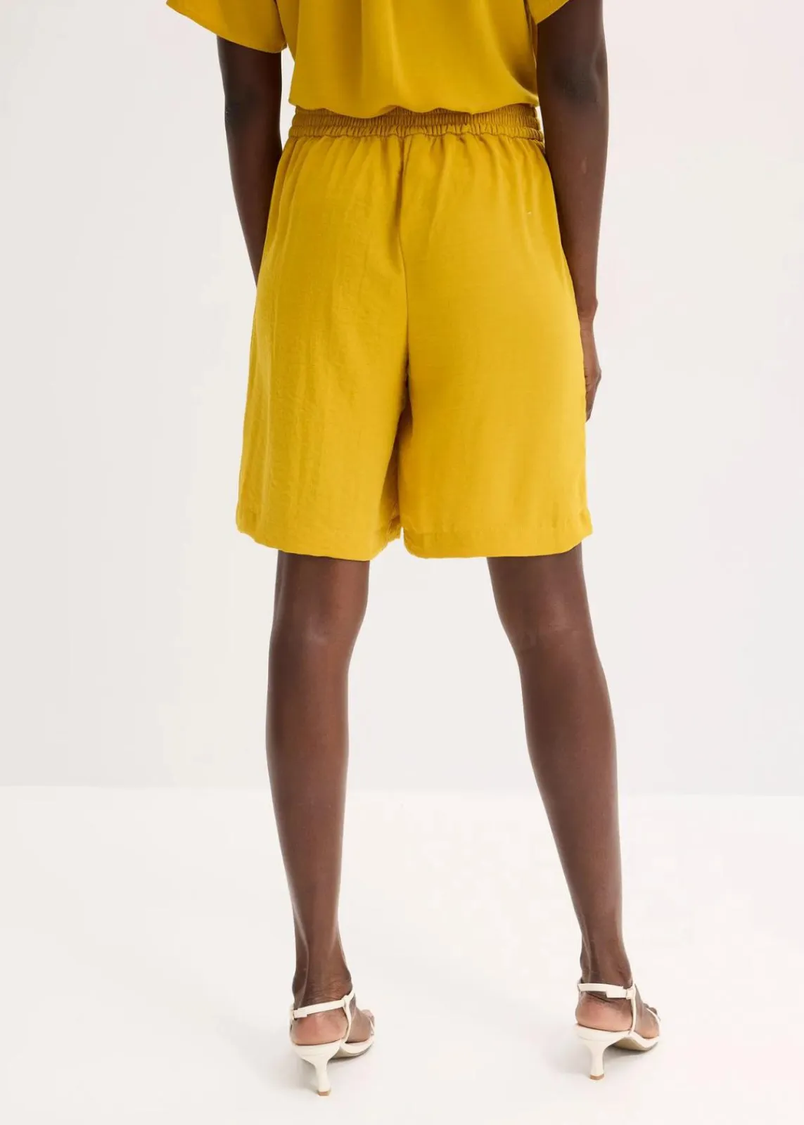 bonprix Hosen|Shorts^Schlupf-Shorts ockergold