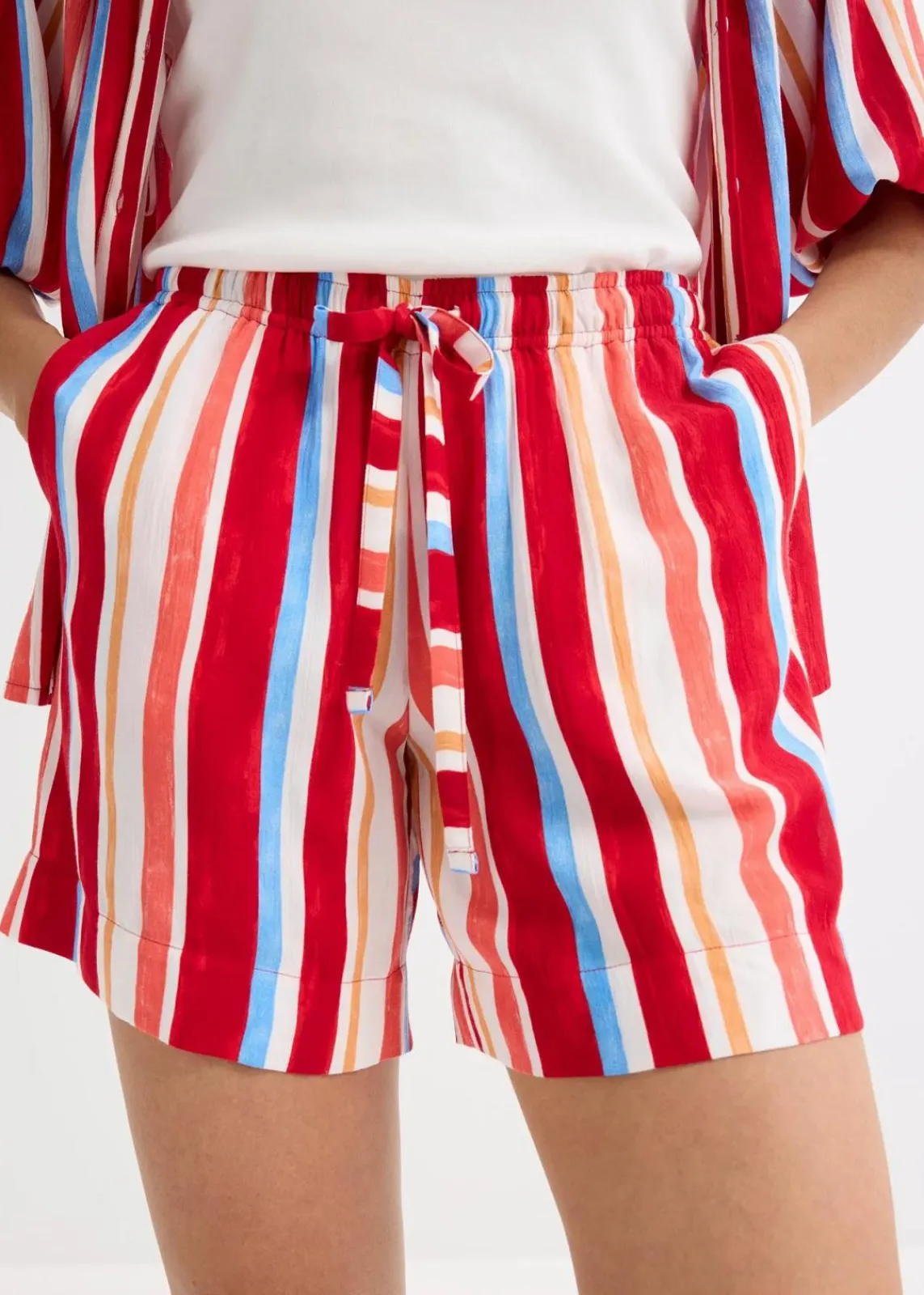 bonprix Bekleidung·Outdoorbekleidung|Bekleidung·Kleider^Schlupf-Shorts aus feiner Viskose mohnrot/helllachs/weiß gestreift