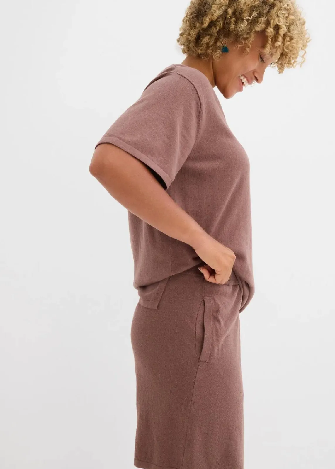 bonprix Hosen|Zweiteiler & Sets^Schlupf-Shorts aus Feinstrick matt braun