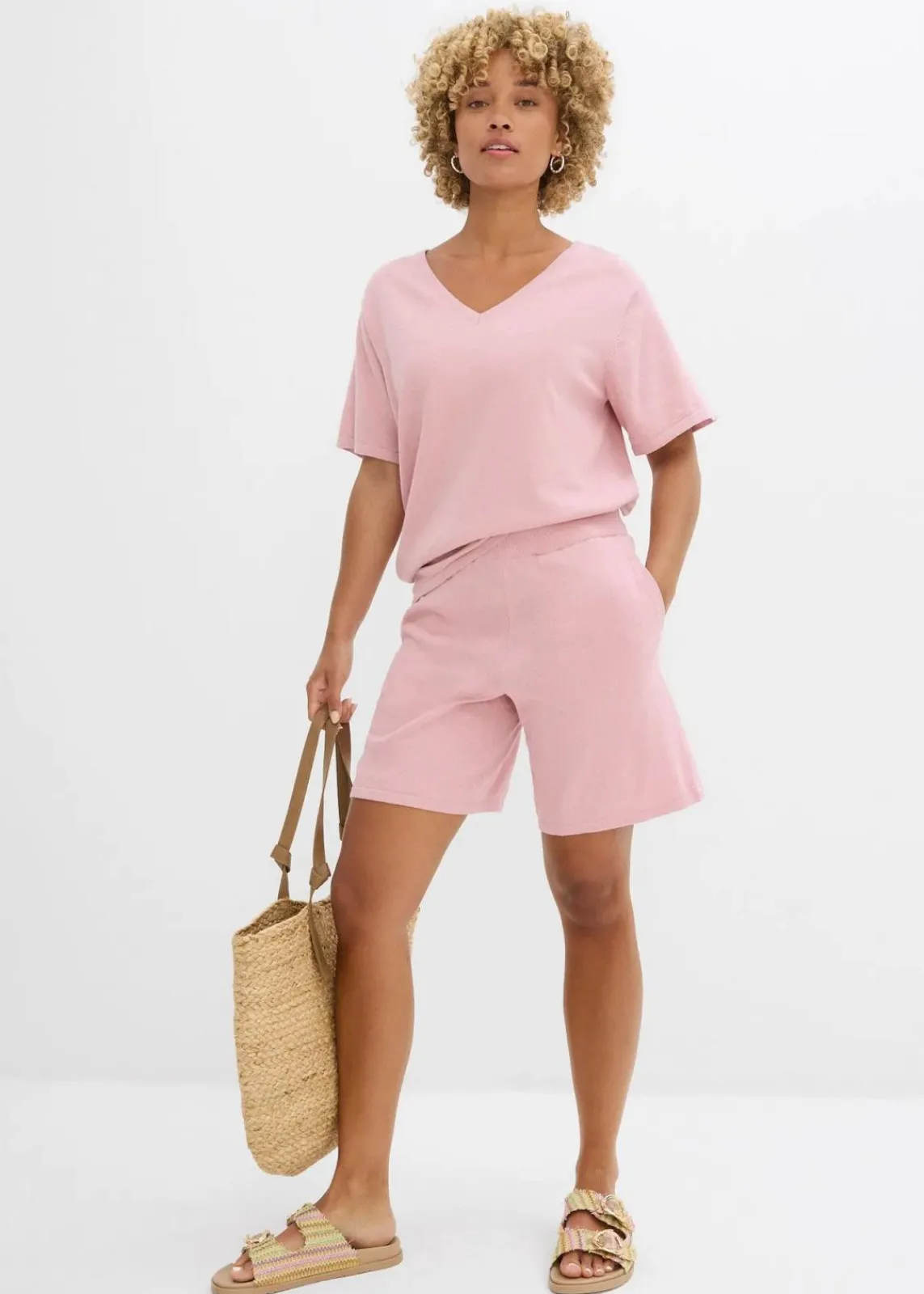 bonprix Bekleidung·Outdoorbekleidung|Bekleidung·Kleider^Schlupf-Shorts aus Feinstrick aschrosa