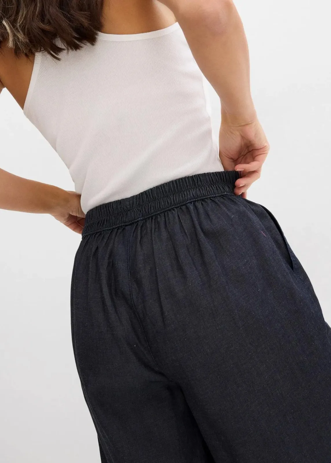 bonprix Bekleidung·Outdoorbekleidung|Bekleidung·Kleider^Schlupf-Shorts mit kühlendem Leinenanteil dunkelblau denim