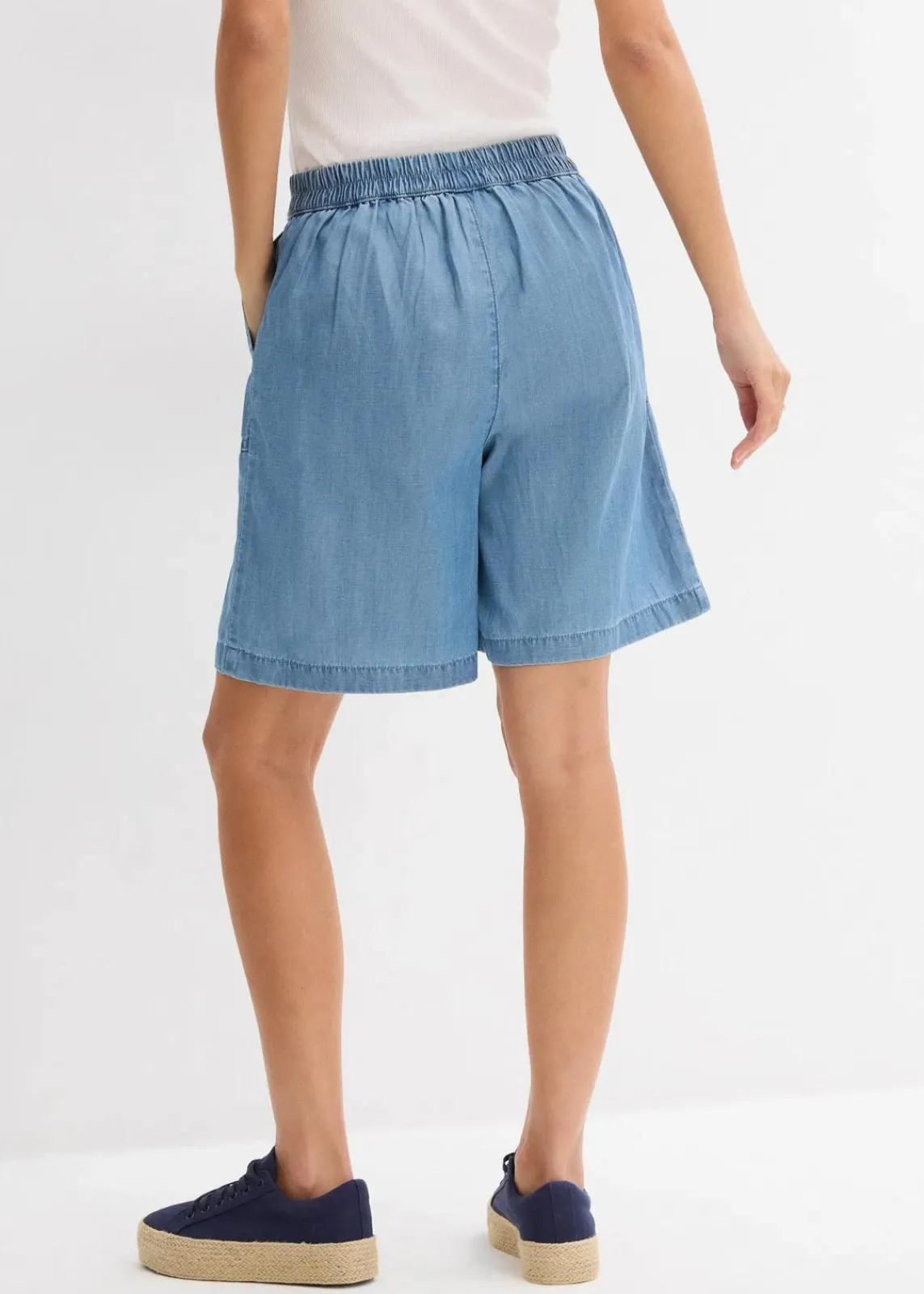 bonprix Hosen|Shorts^Schlupf-Shorts mit kühlendem Leinenanteil hellblau denim