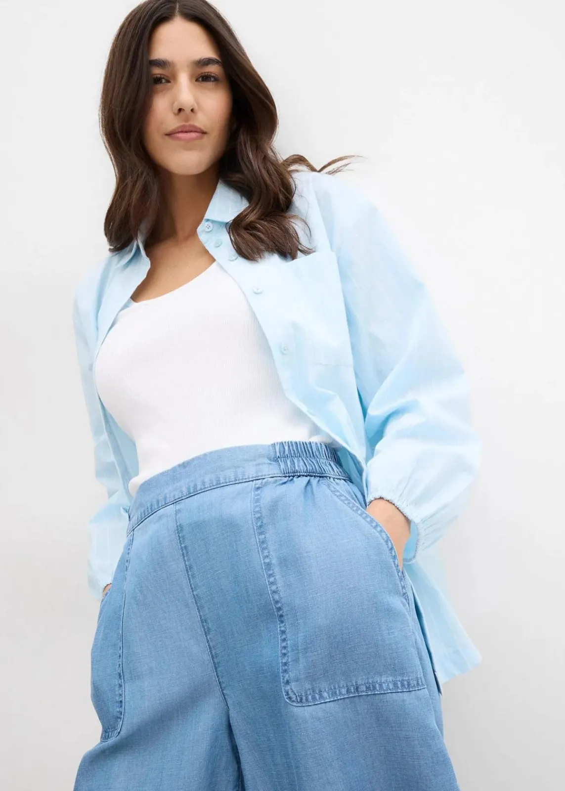 bonprix Hosen|Shorts^Schlupf-Shorts mit kühlendem Leinenanteil hellblau denim