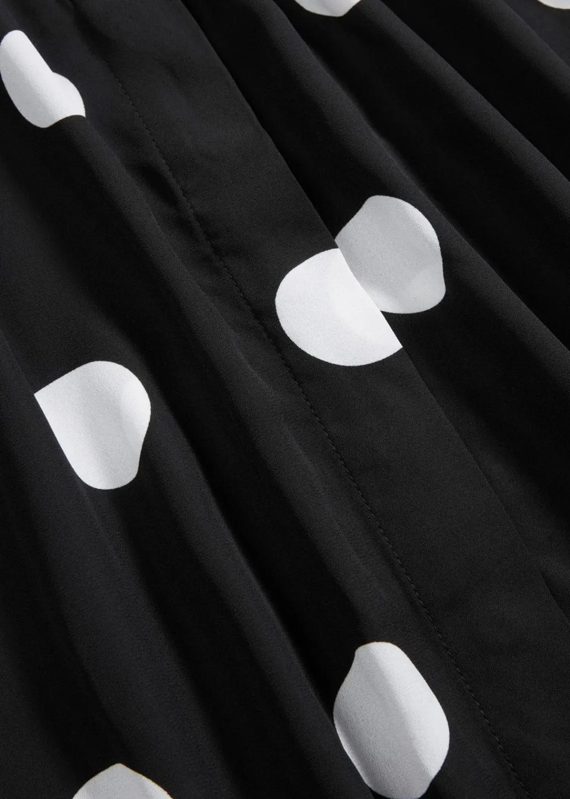 bonprix Bekleidung·Jacken & Mäntel|Blusen & Tuniken^Schluppenbluse schwarz/weiß gepunktet