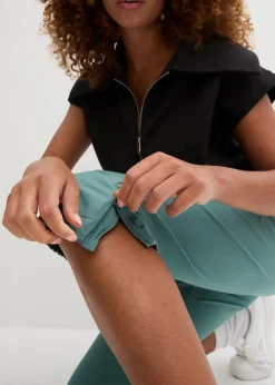 bonprix Hosen|Sportbekleidung^Schnelltrocknende Funktionshose in Capri-Länge graugrün