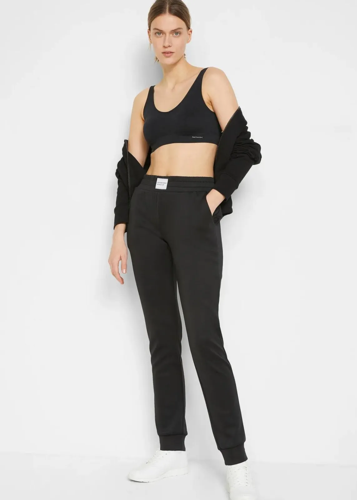 bonprix Bekleidung·Sweat|Bekleidung·Blusen & Tuniken^Schnelltrocknende Jogginghose schwarz