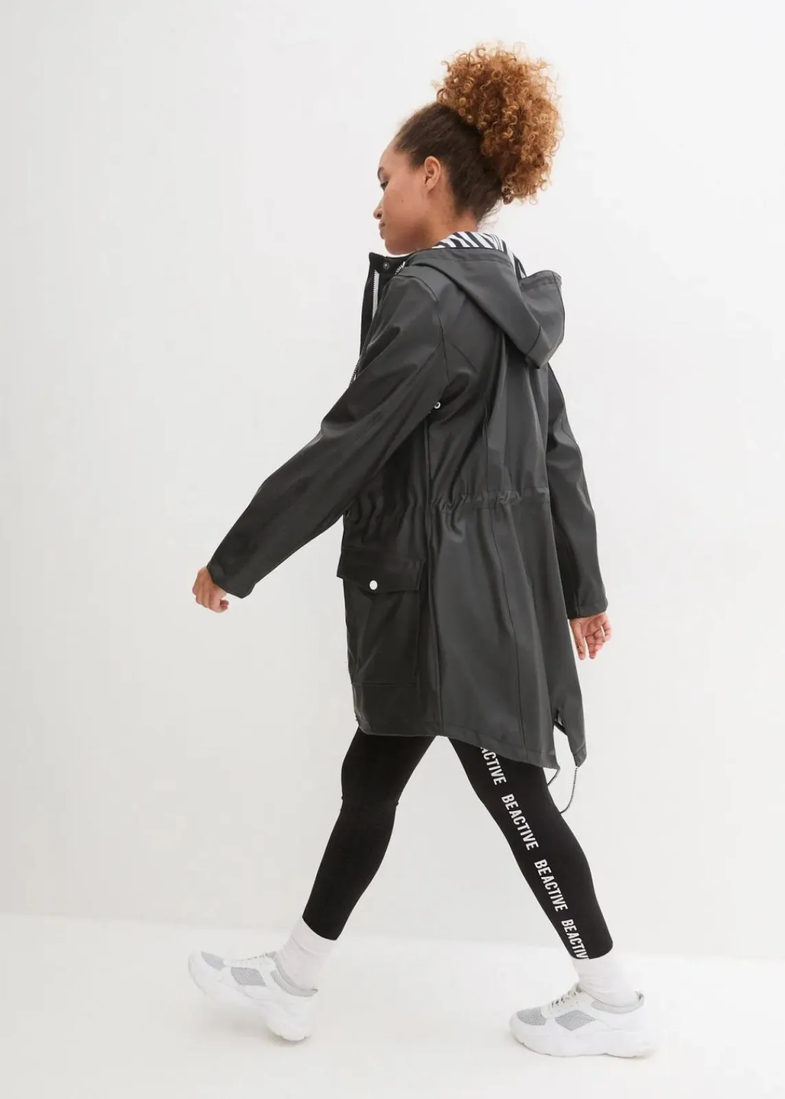 bonprix Bekleidung·Sweat|Bekleidung·Kleider^Schnelltrocknende Leggings, 7/8 Länge schwarz bedruckt