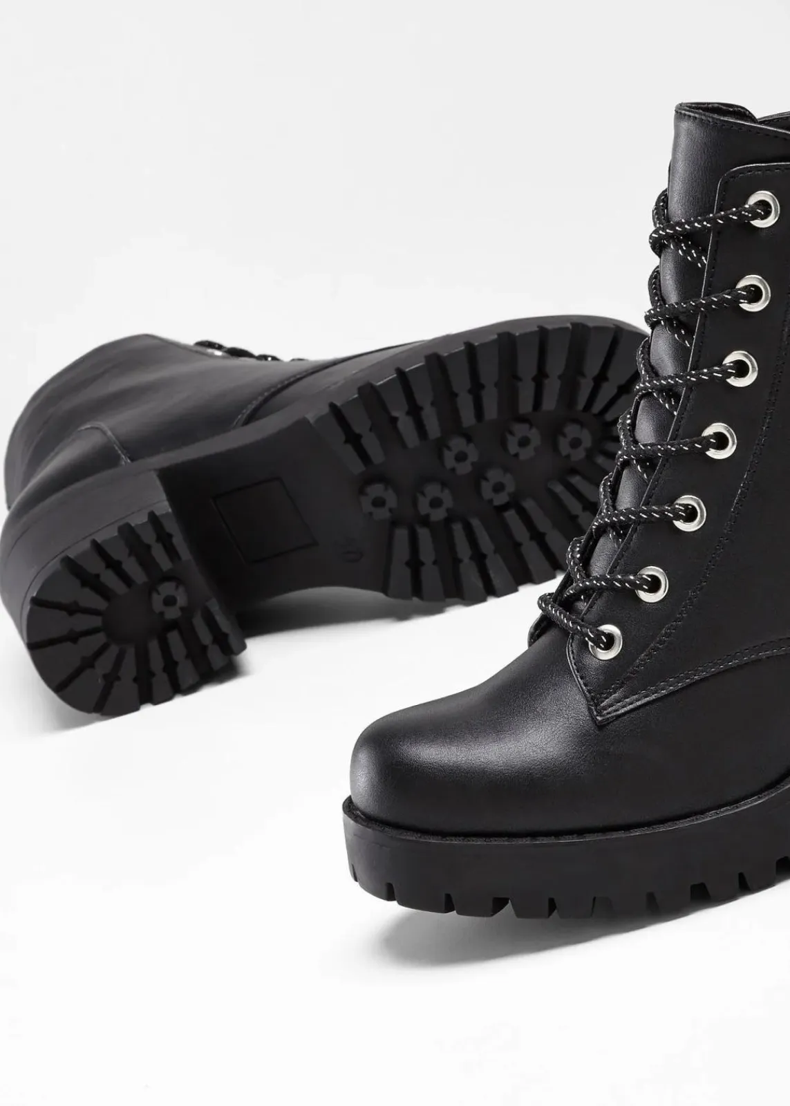 bonprix Boots|Schuhe & Accessoires In Spezialgrößen·Schuhe In Übergröße^Schnürboots mit Blockabsatz schwarz