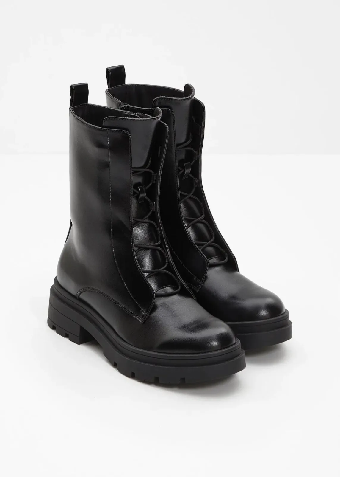 bonprix Boots^Schnürboots mit Profilsohle schwarz
