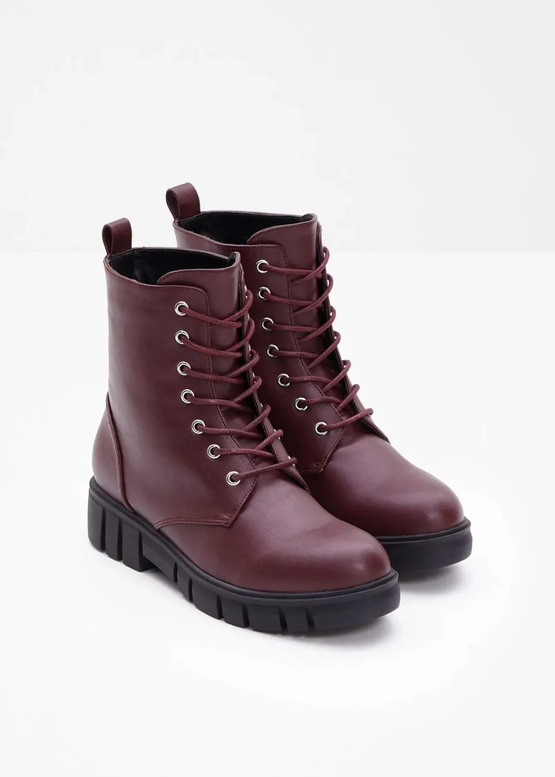 bonprix Boots^Schnürboots mit Profilsohle dunkelbeere