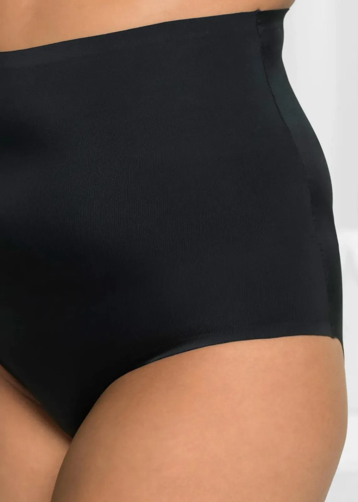 bonprix Seamless|Shapewear^Seamless Shape Slip mit leichter Formkraft schwarz