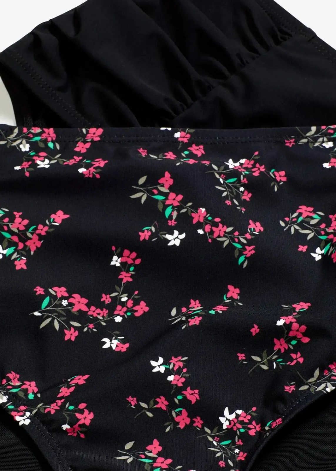 bonprix Nachhaltigere Materialien|Mix & Match^Shape Bikinihose (2er Pack) mittlere Formkraft schwarz + schwarz floral