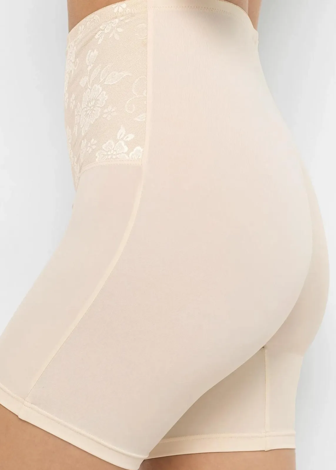 bonprix Wäsche·Radler & Oberschenkelschutz|Wäsche·Socken & Strumpfhosen^Shape-Radler mit mittlerer Formkraft puder