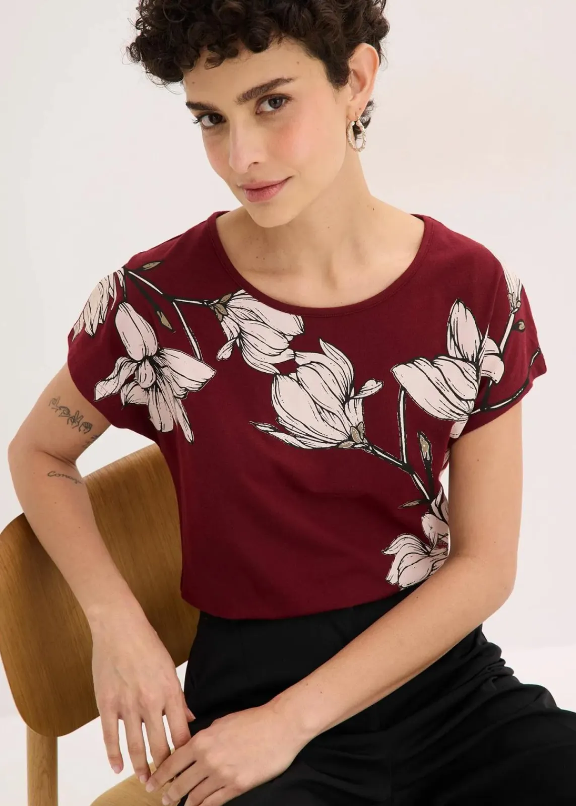 bonprix Shirts & Tops|Nachhaltigere Materialien^Shirt rubinrot/hellrosa/taupe floral