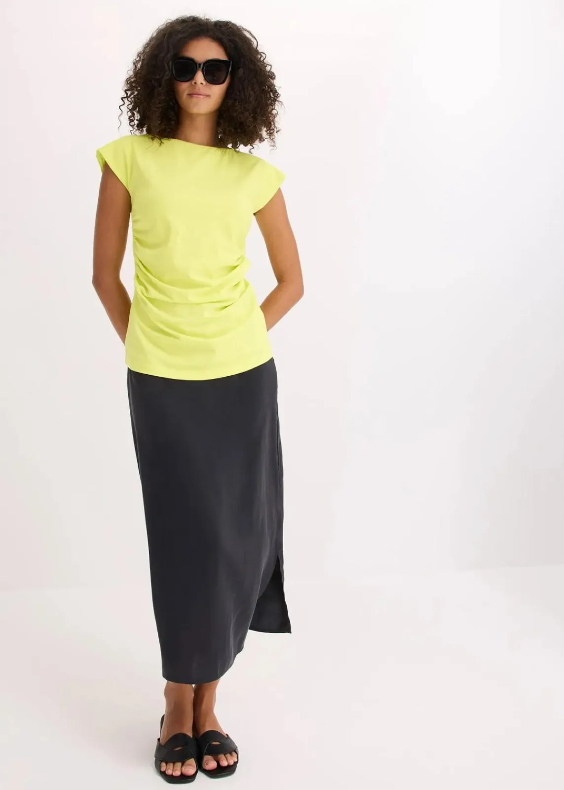 bonprix Shirts & Tops^Shirt aus Baumwolle mit Stretch zitrusgelb