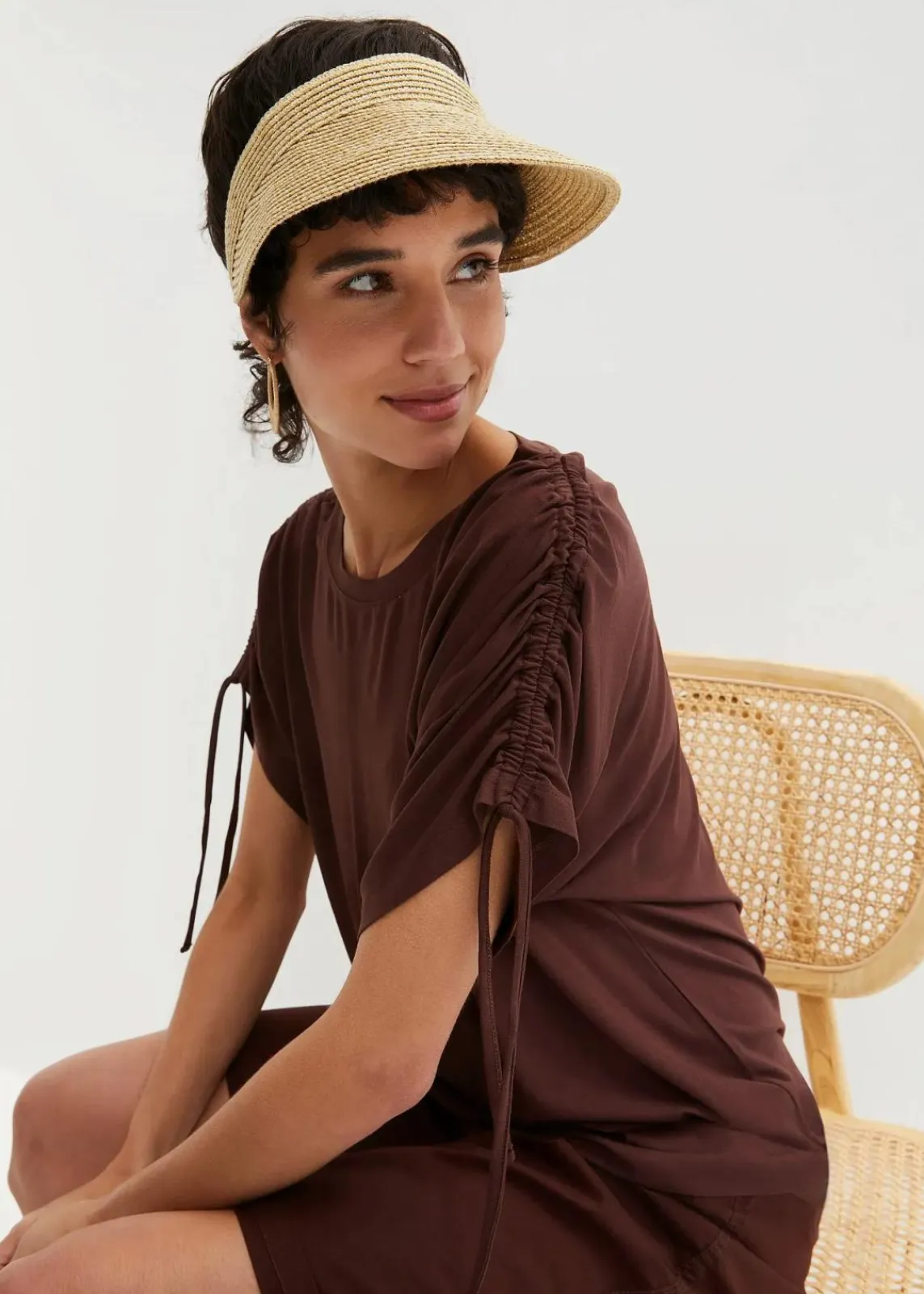 bonprix Shirts & Tops^Shirt aus fließender Viskose terrabraun
