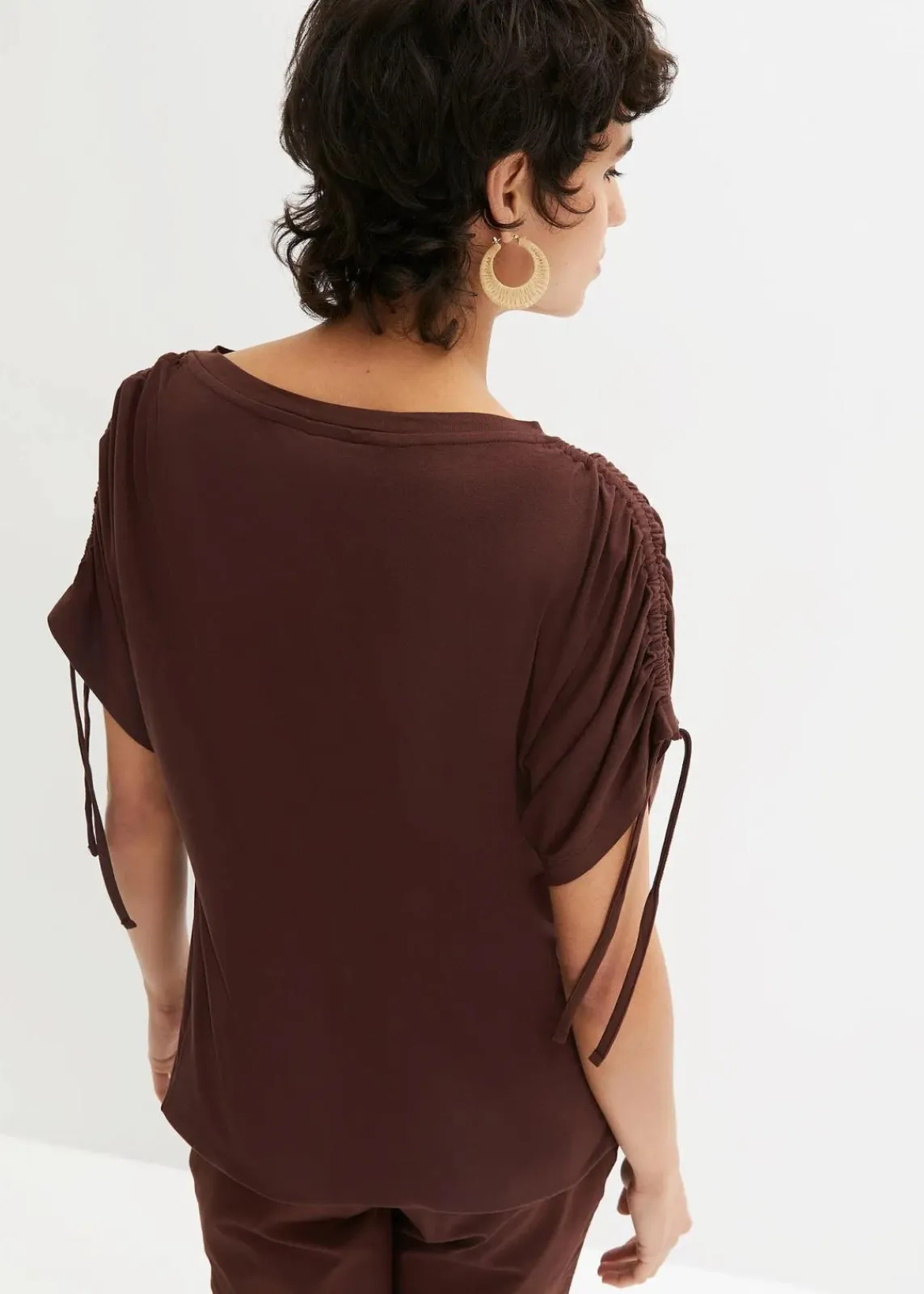 bonprix Shirts & Tops^Shirt aus fließender Viskose terrabraun