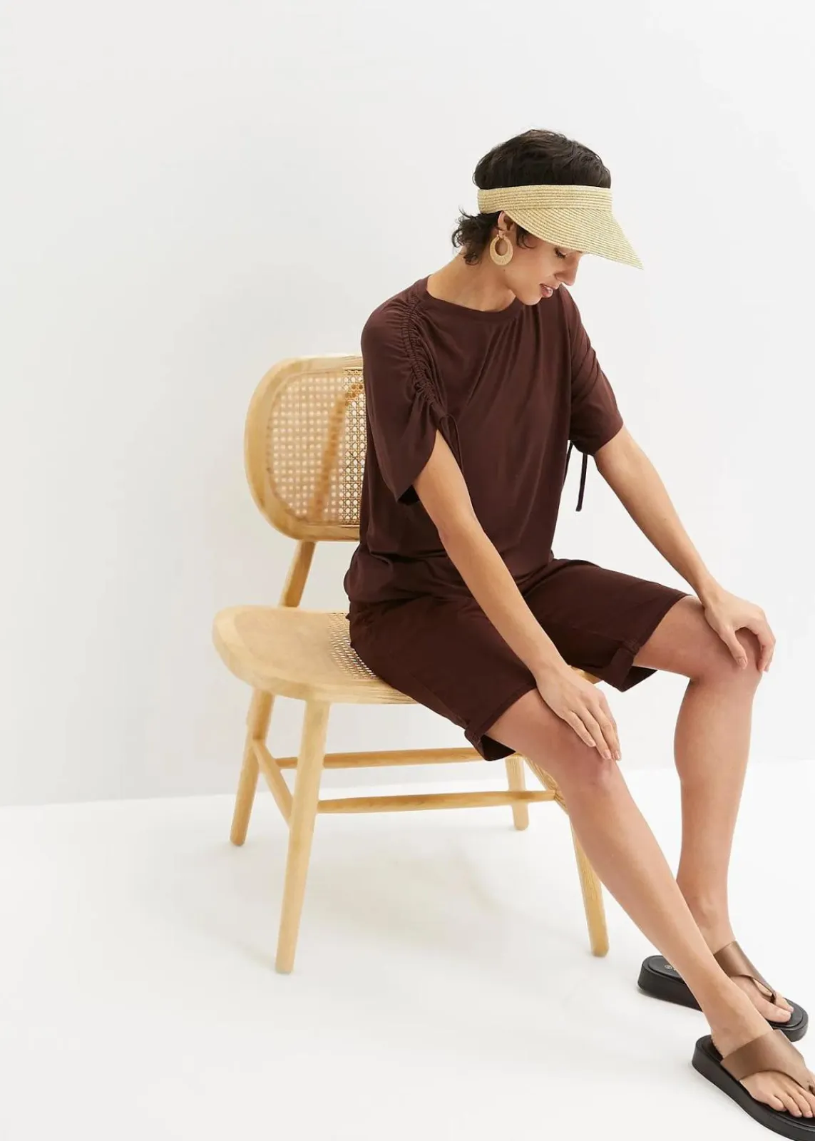 bonprix Shirts & Tops^Shirt aus fließender Viskose terrabraun