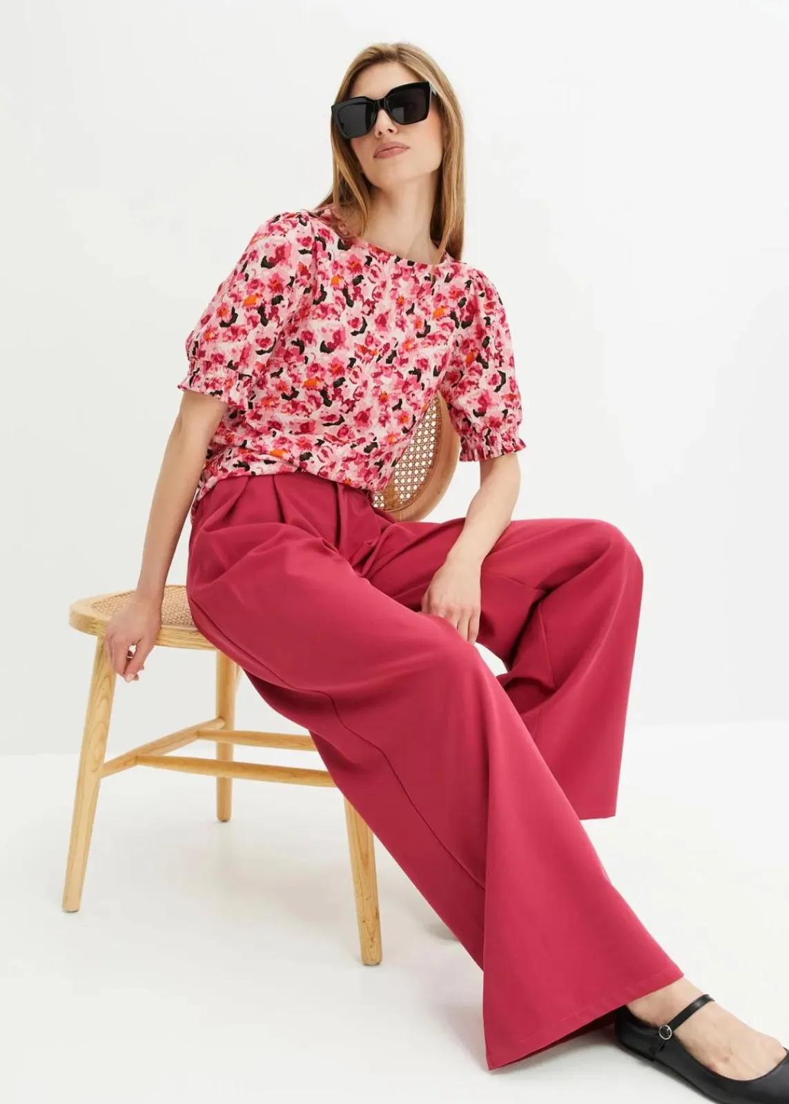 bonprix Shirts & Tops|Nachhaltigere Materialien^Shirt aus leichtem Crêpe kristallrosa geblümt