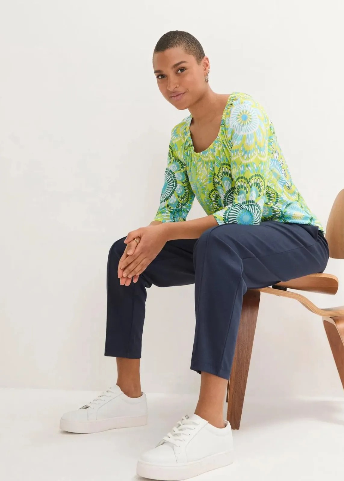 bonprix Shirts & Tops|Nachhaltigere Materialien^Shirt aus reiner Bio-Baumwolle wiesengrün geblümt