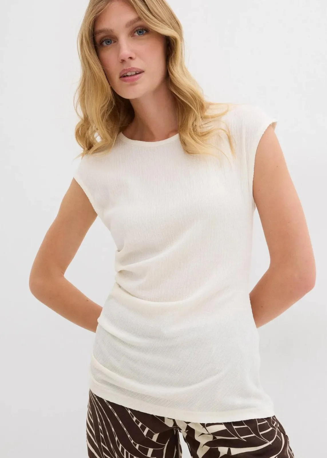 bonprix Shirts & Tops^Shirt aus strukturiertem Crêpe wollweiß