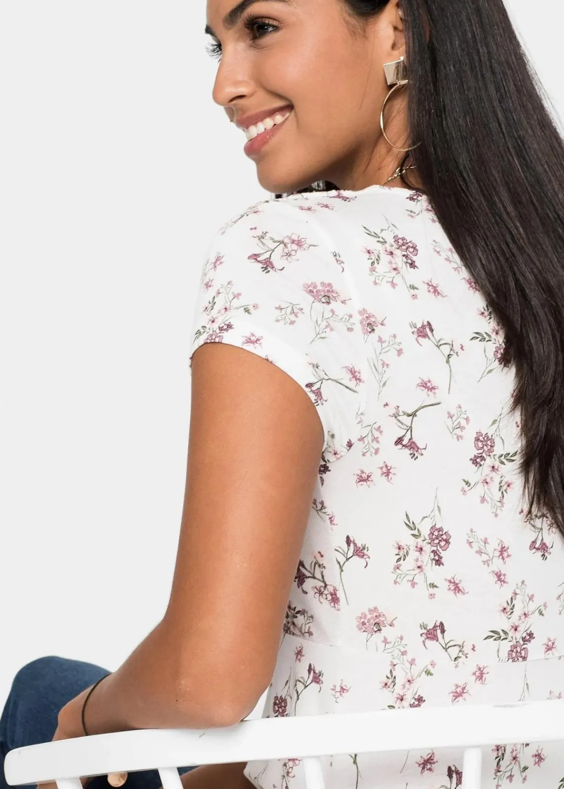 bonprix Nachhaltigere Materialien|Shirts & Tops^Shirt aus Viskose-Mix weiß geblümt