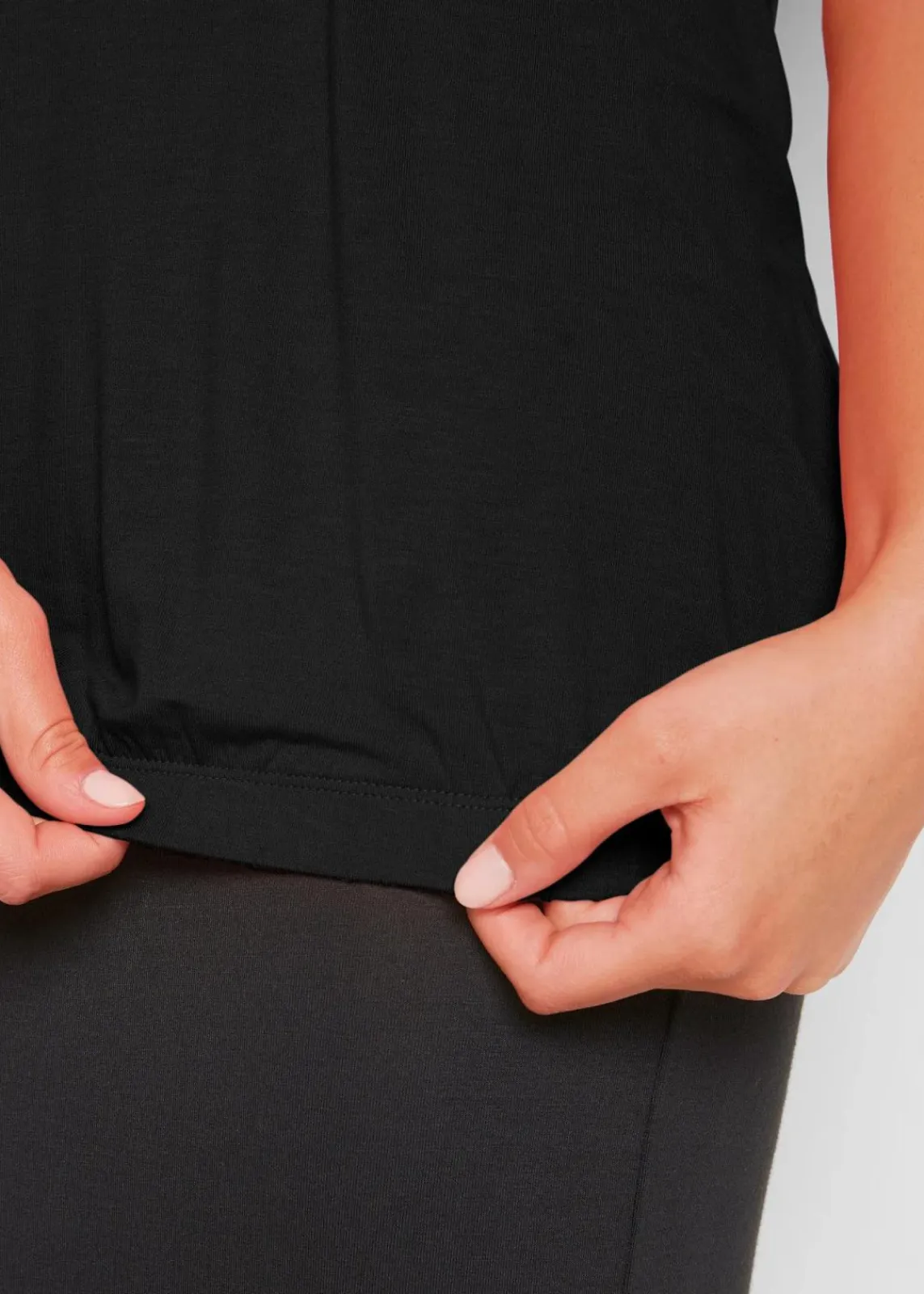 bonprix Shirts & Tops|Nachhaltigere Materialien^Shirt aus Viskose-Mix schwarz