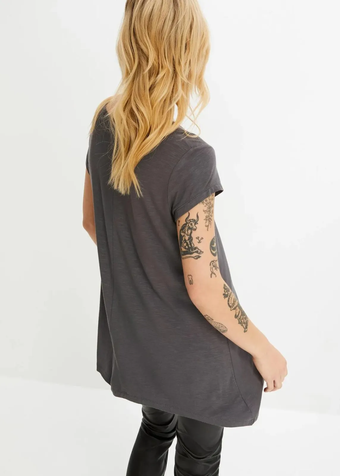 bonprix Shirts & Tops|Nachhaltigere Materialien^Shirt in asymmetrischer Länge dunkelgrau