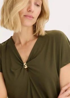bonprix Shirts & Tops^Shirt mit dekorativem Ring dunkeloliv