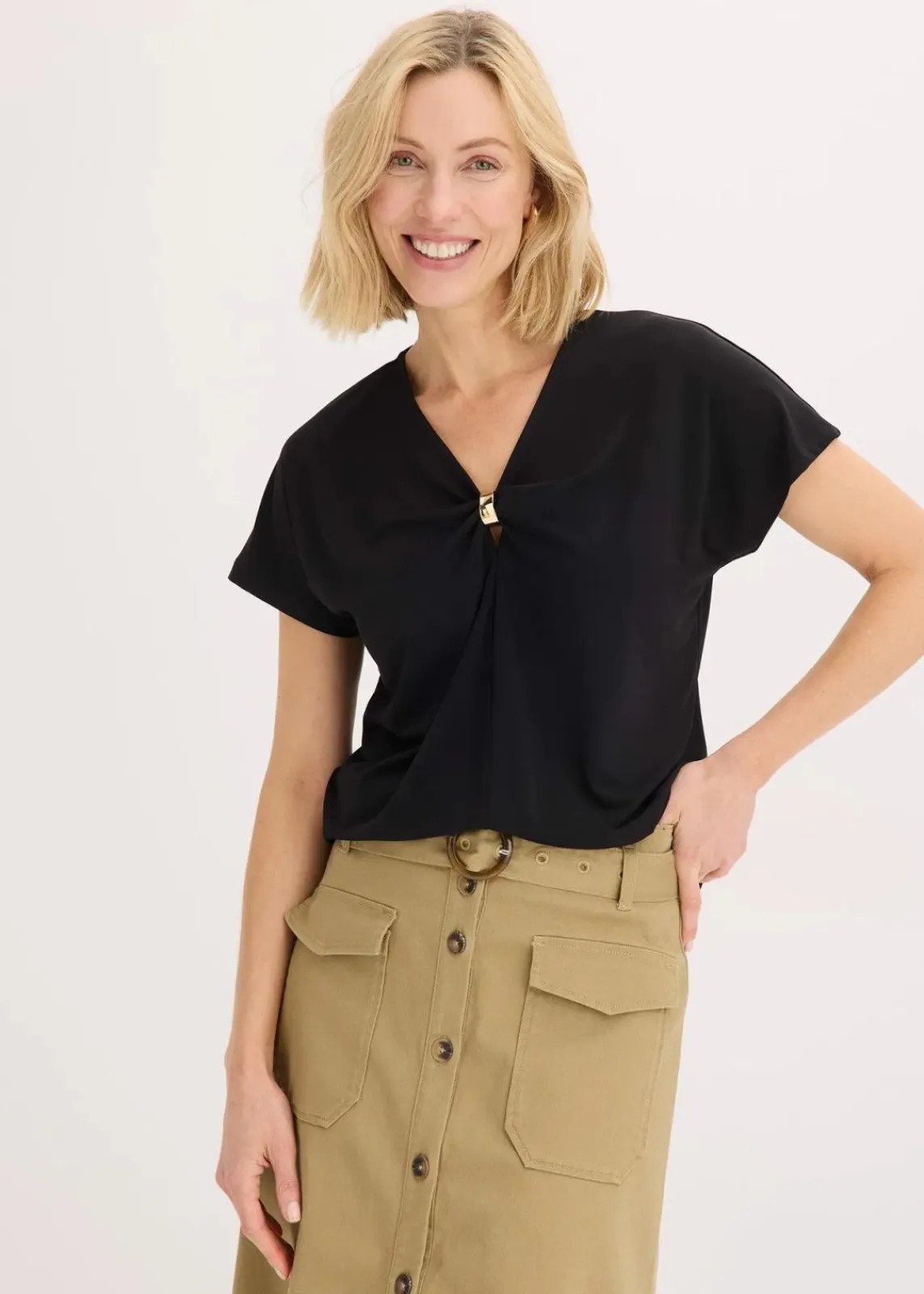 bonprix Shirts & Tops^Shirt mit dekorativem Ring schwarz