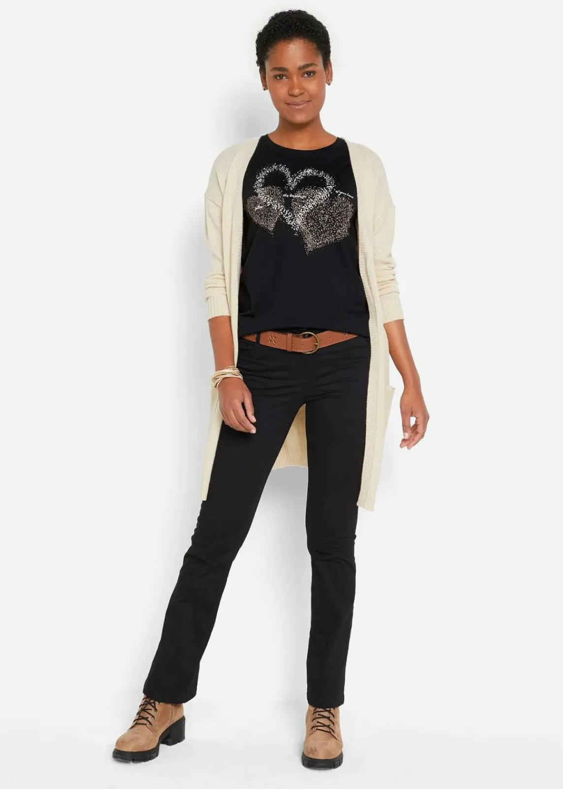 bonprix Shirts & Tops|Nachhaltigere Materialien^Shirt mit Herzdruck aus Bio-Baumwolle schwarz bedruckt