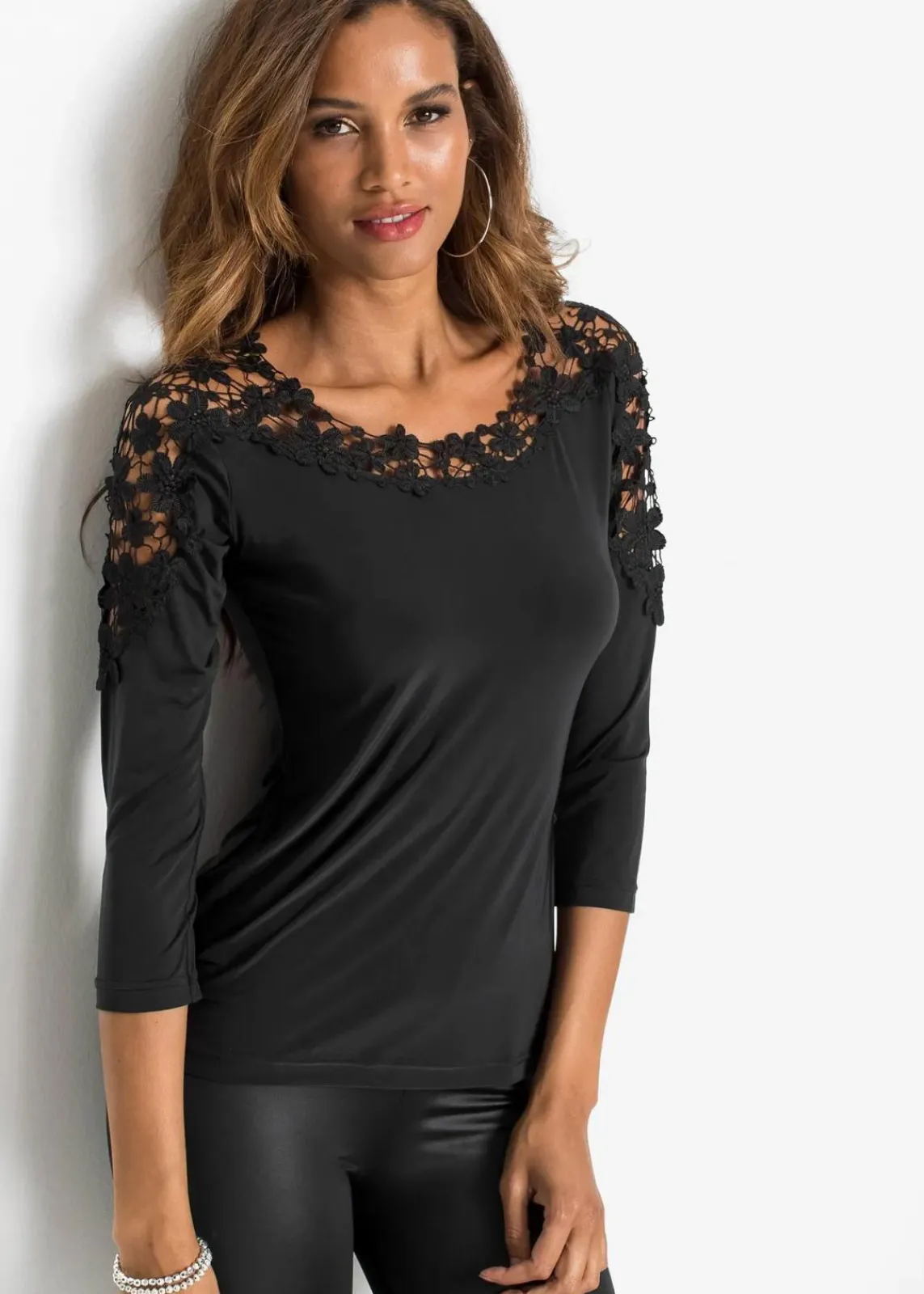 bonprix Shirts & Tops^Shirt mit Häkeleinsatz und 3/4 Arm schwarz