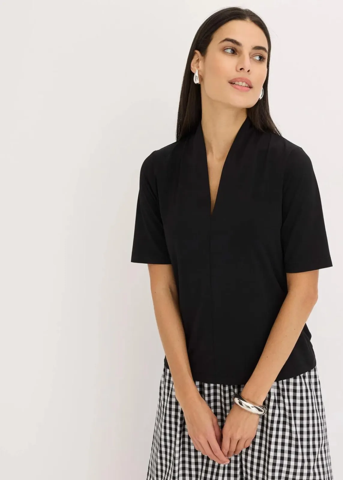 bonprix Shirts & Tops^Shirt mit Kelchkragen schwarz