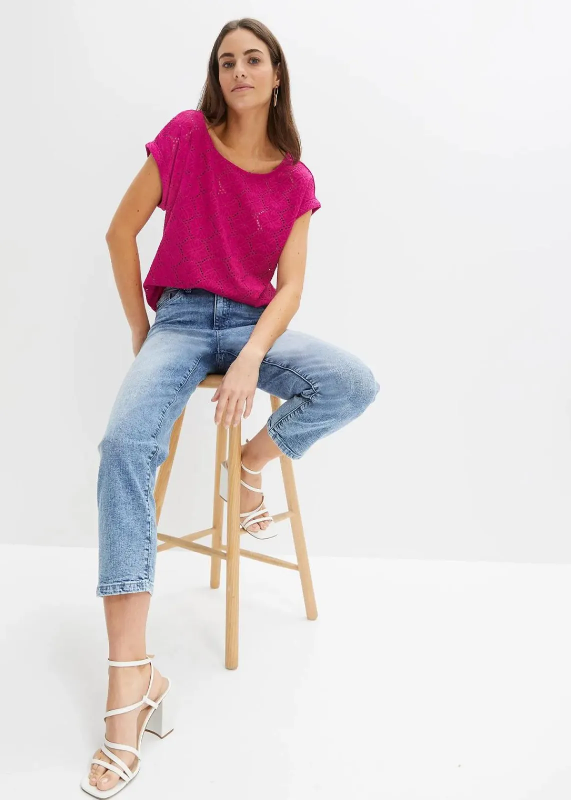 bonprix Shirts & Tops^Shirt mit Lochstickerei fuchsiapink