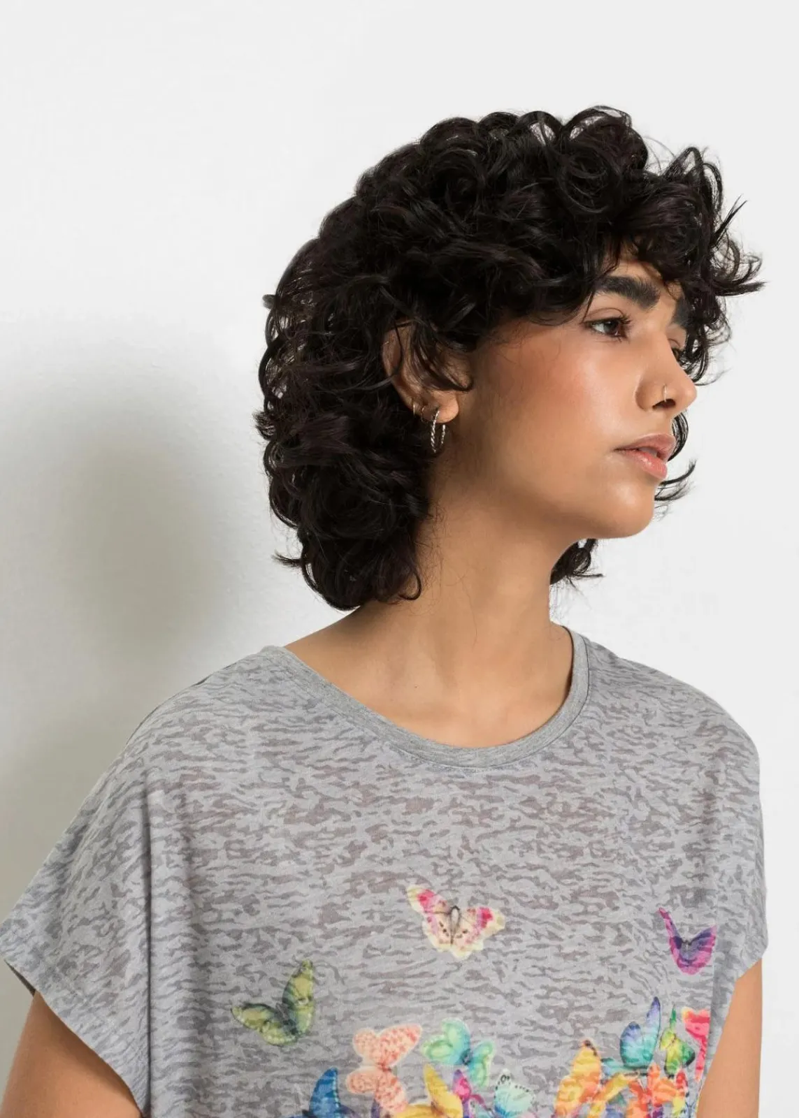 bonprix Shirts & Tops^Shirt mit Schmetterlingsdruck hellgrau meliert bedruckt