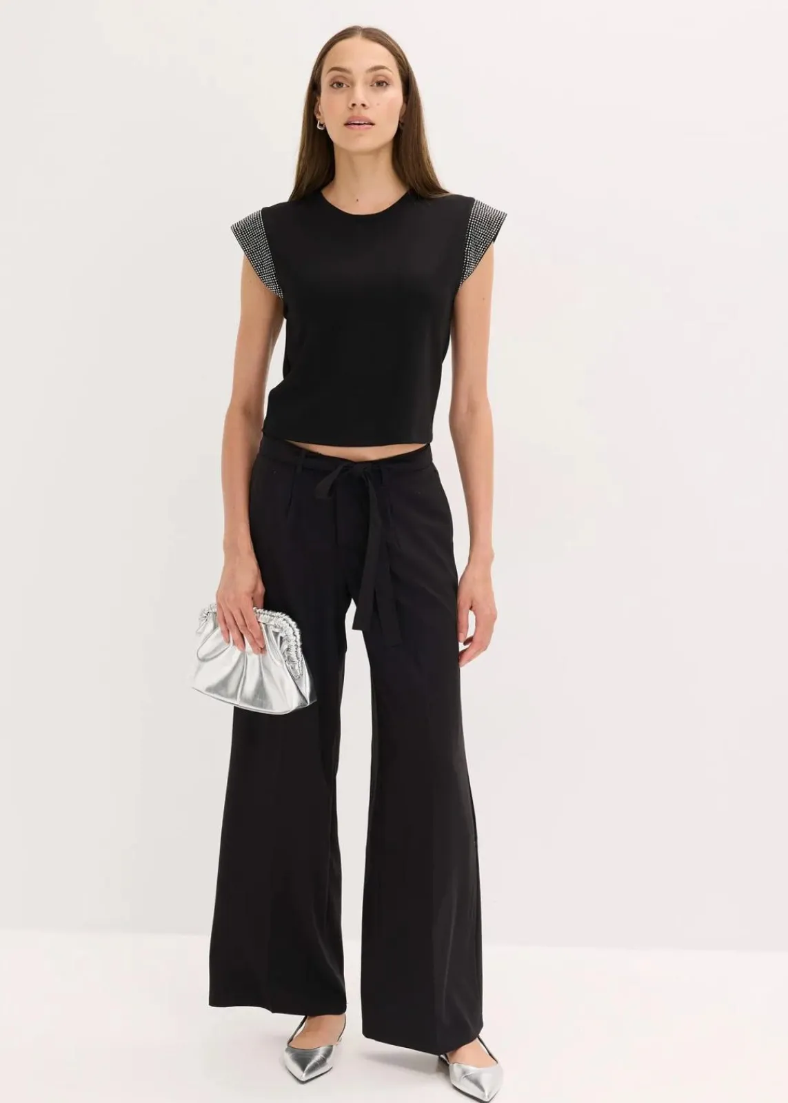 bonprix Shirts & Tops|Nachhaltigere Materialien^Shirt mit Schulterpolstern schwarz
