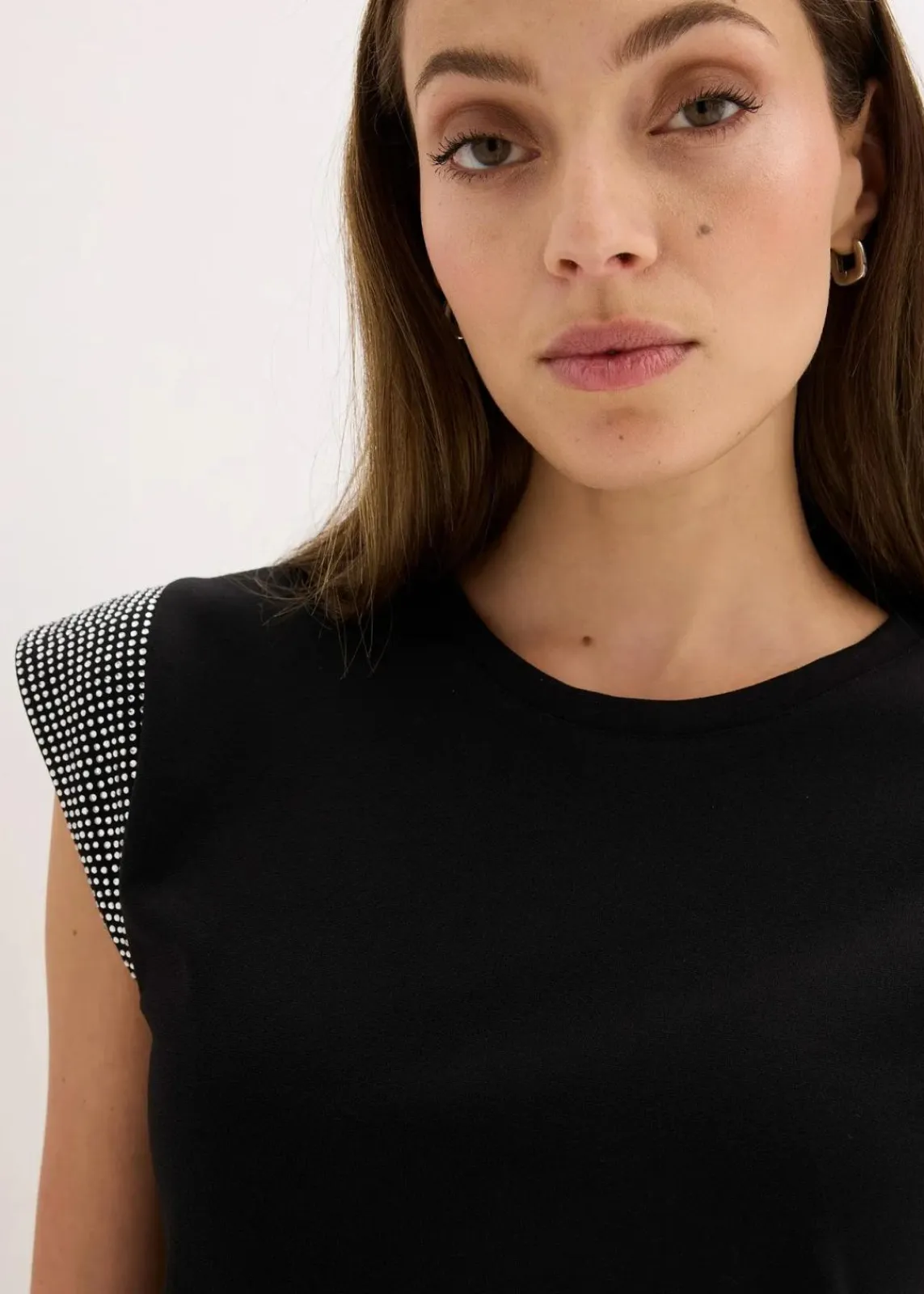 bonprix Shirts & Tops|Nachhaltigere Materialien^Shirt mit Schulterpolstern schwarz