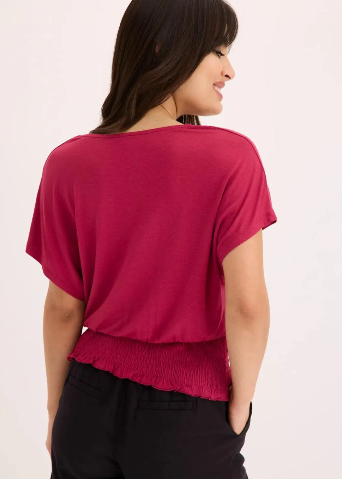 bonprix Shirts & Tops|Nachhaltigere Materialien^Shirt mit Smock-Saum beerenrot