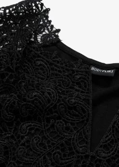 bonprix Nachhaltigere Materialien|Shirts & Tops^Shirt mit Spitze schwarz