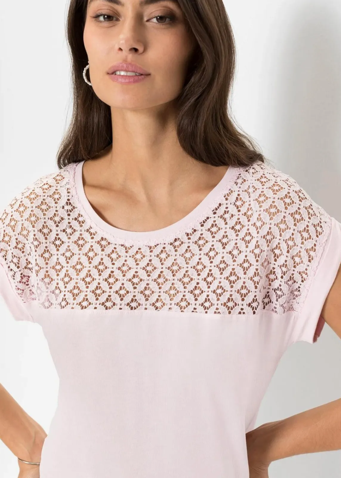 bonprix Shirts & Tops|Nachhaltigere Materialien^Shirt mit Spitze zartrosa