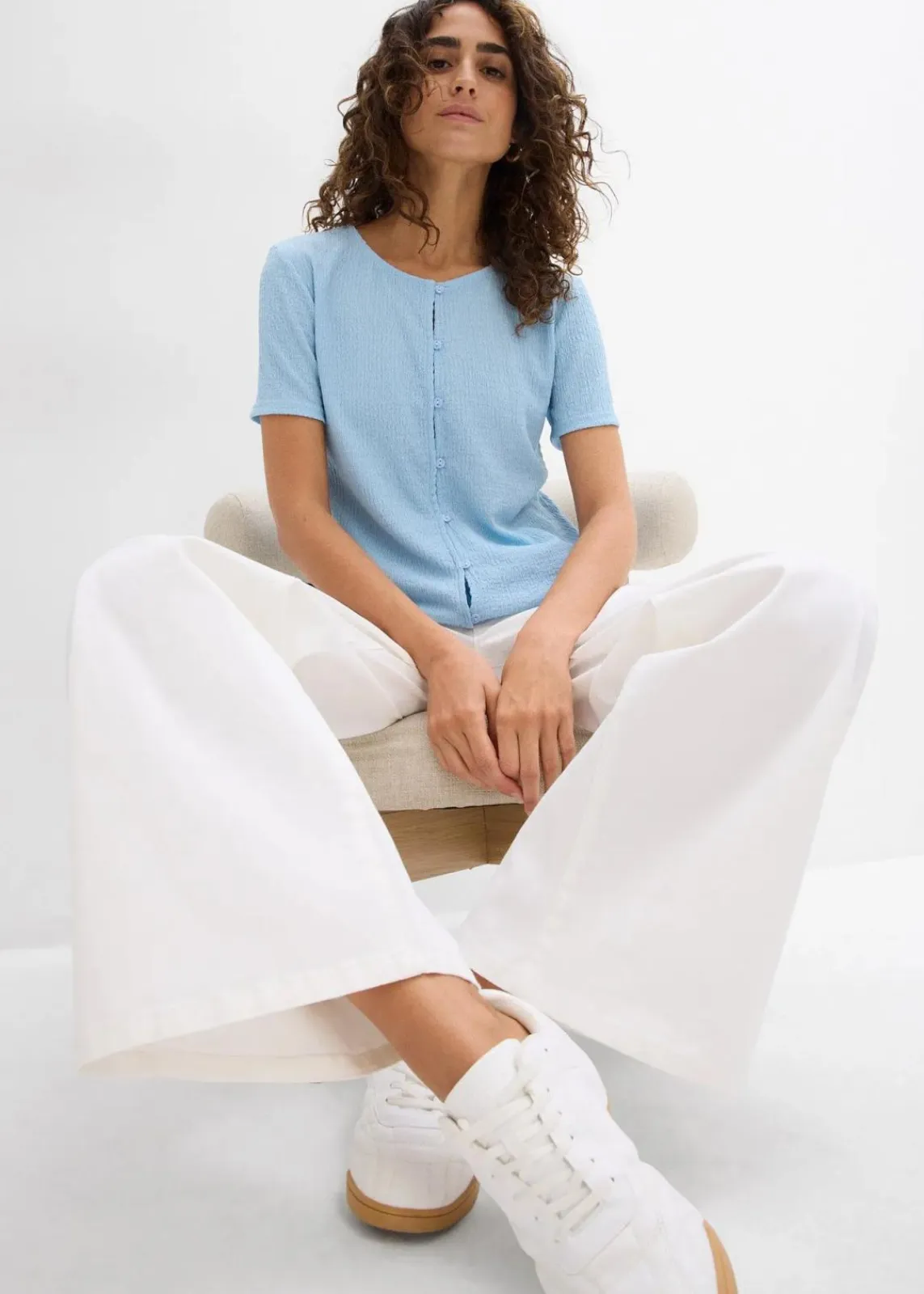 bonprix Shirts & Tops^Shirt mit Struktur und Knopfleiste hellblau