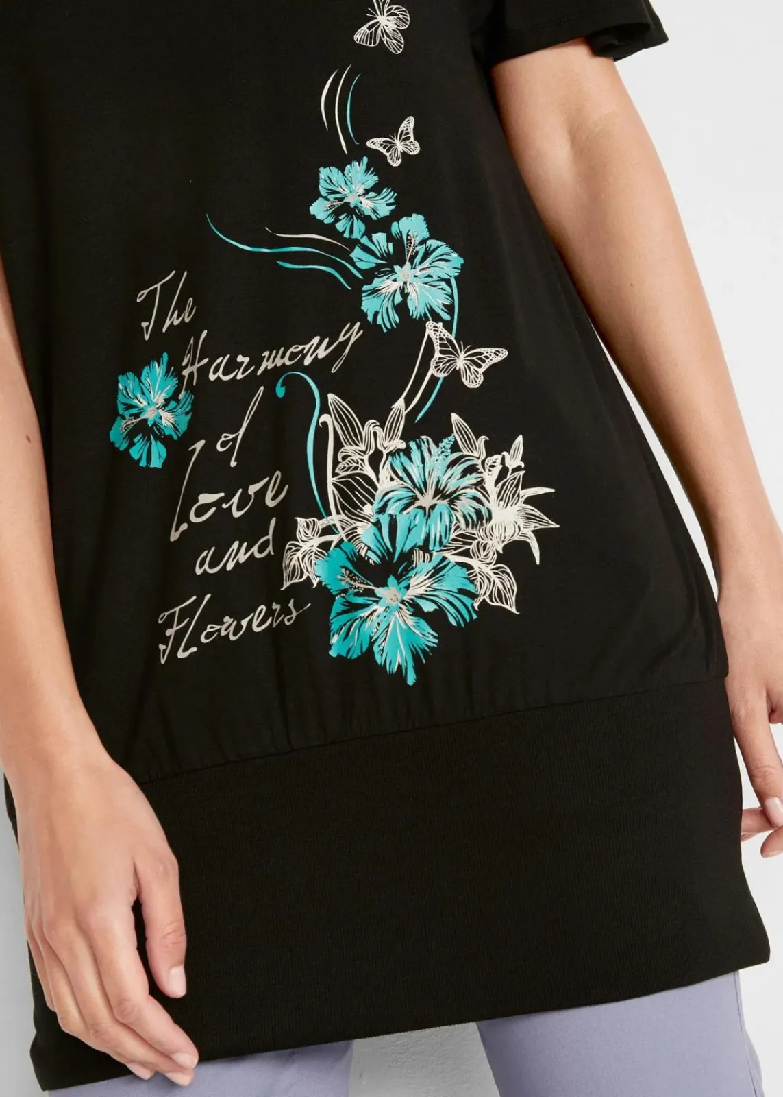 bonprix Shirts & Tops|Nachhaltigere Materialien^Shirt mit U-Boot Ausschnitt, Halbarm schwarz floral
