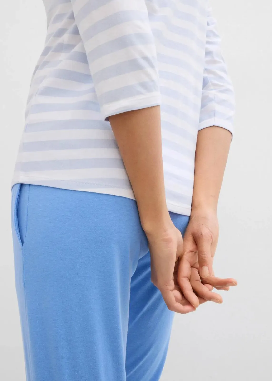 bonprix Shirts & Tops|Basics^Shirt mit U-Boot-Ausschnitt zartblau/weiß