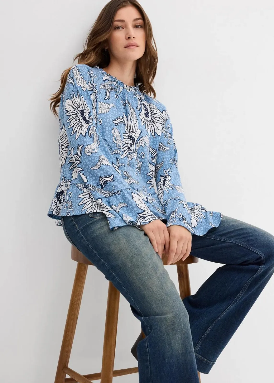bonprix Shirts & Tops^Shirtbluse aus softem Modal-Mix wellenblau bedruckt